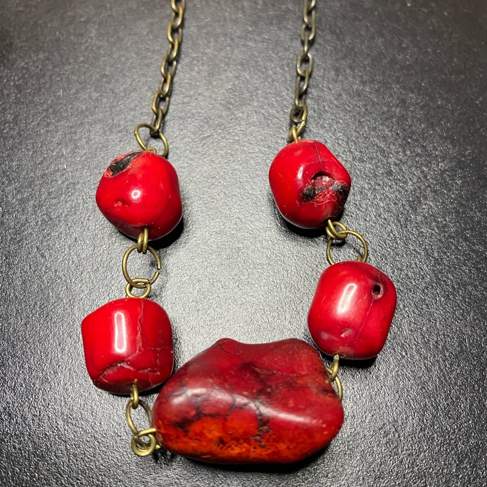 Red and Gold Natural Coral Beaded Necklace with Organic Texture - Picture 3 of 4